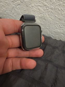 Apple watch series 8