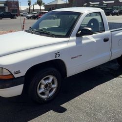 1999 Dodge Dakota - Sport Short Bed