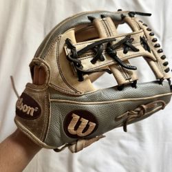Wilson fast pitch softball a2000 glove 11.75’
