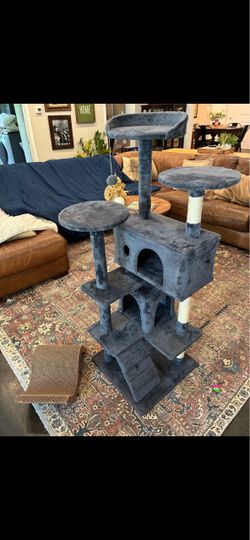 Large Multi-Level Cat Tree Tower