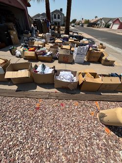 Big Yard Sale At Lindsay&Warner