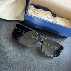 Louis Vuitton: Speed Sunglasses + Swappable Lens