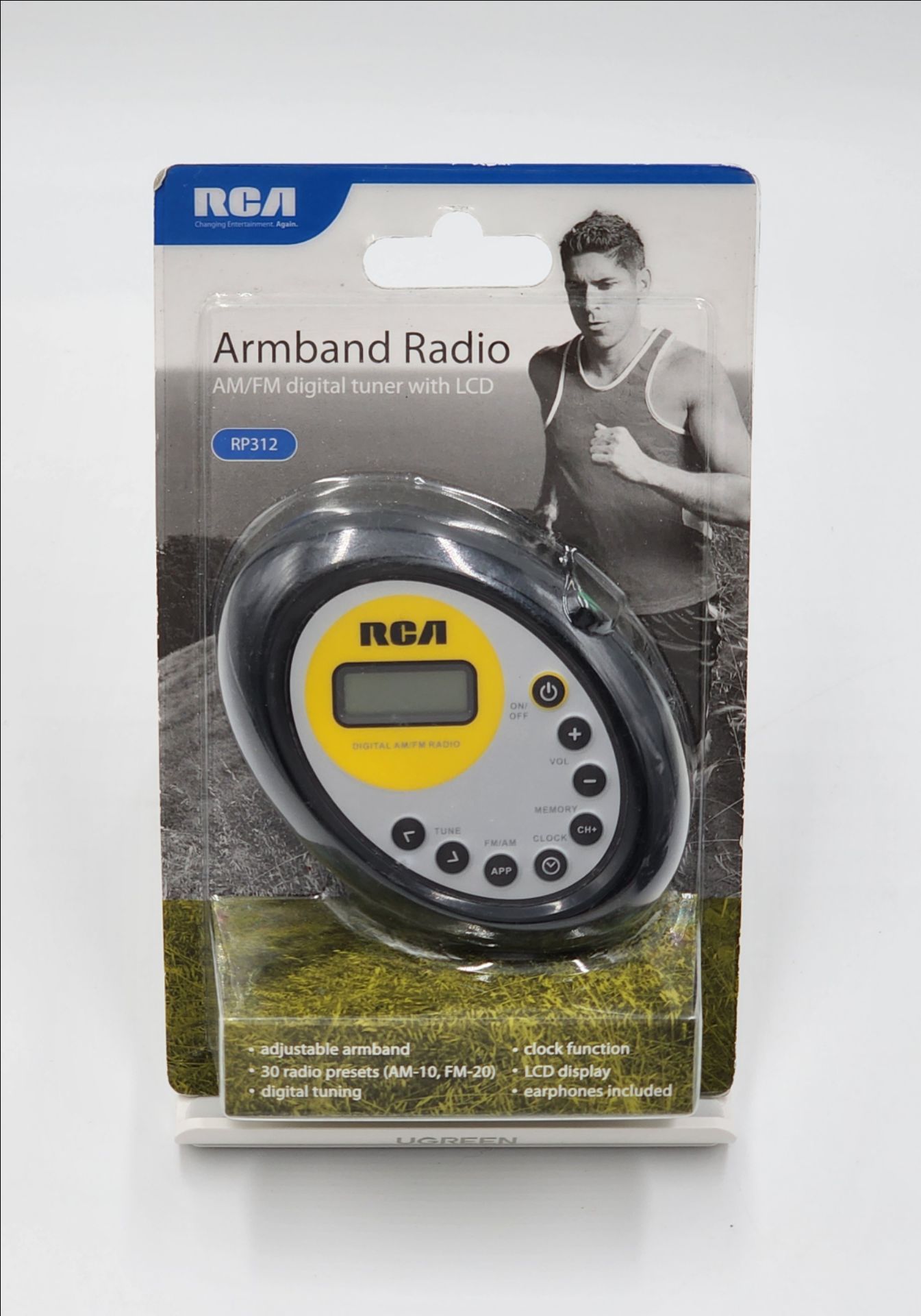 RCA Armband Radio - AM/FM Digital Tuner with LCD RP312