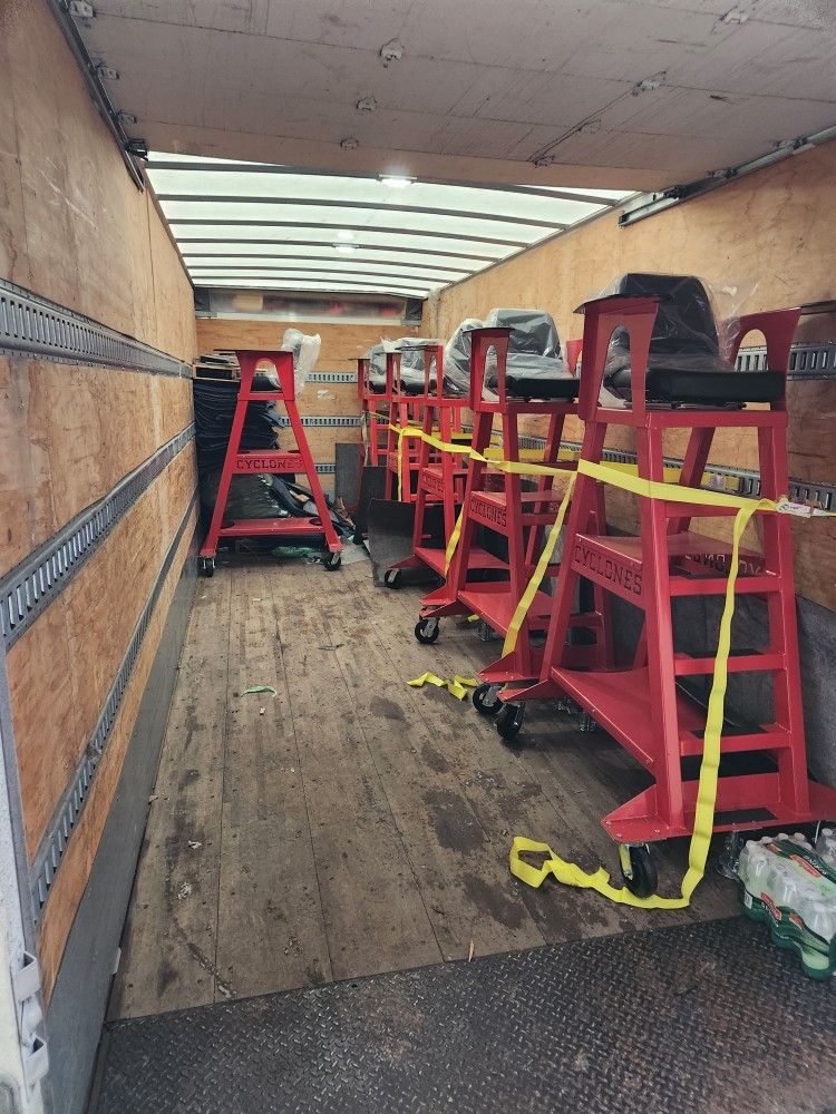 Local Moving By Straight Truck With Liftgate By The Hr