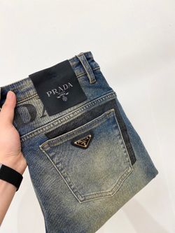 Prada Men’s Jeans 2026 New