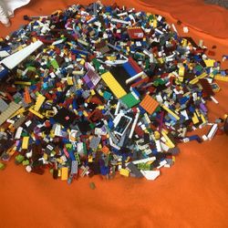 A Lot Lego Around 13 Ib 