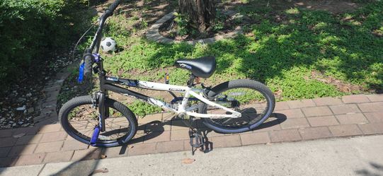 20" Boys Kent Ambush Bike