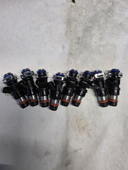 16 Chevy Silverado Injectors New $ 80