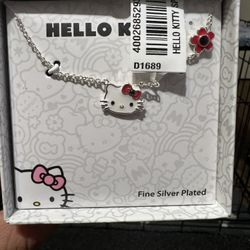 Hello Kitty Necklace 