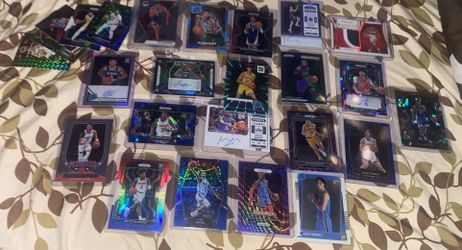Lebron James Monopoly Green /24 As Well As Lot Of Autos And Numbered Cards