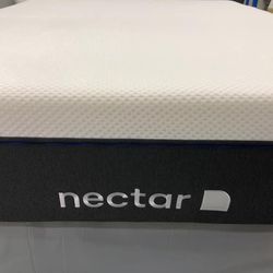 The Nectar Mattress, King, Like New, Perfect Condition