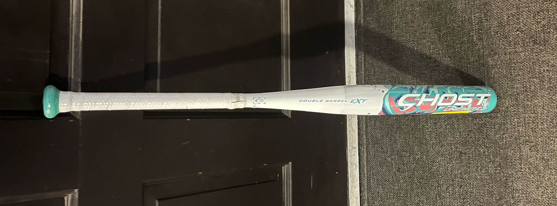 Easton Ghost Unlimited Bat Limited Edition Graffiti 32/22