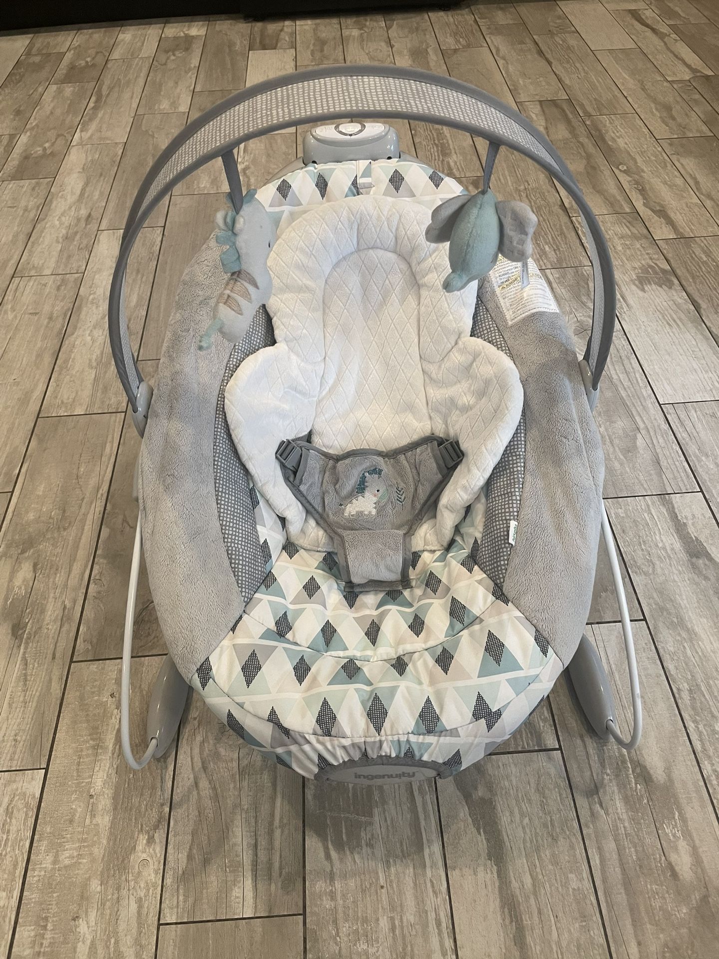Ingenuity Automatic Baby Bouncer