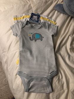 Onesies new size 0-3 months