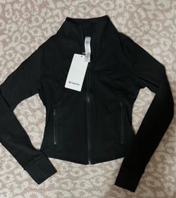 Lululemon Black Cropped Jacket $45 **READ DESCRIPTION**