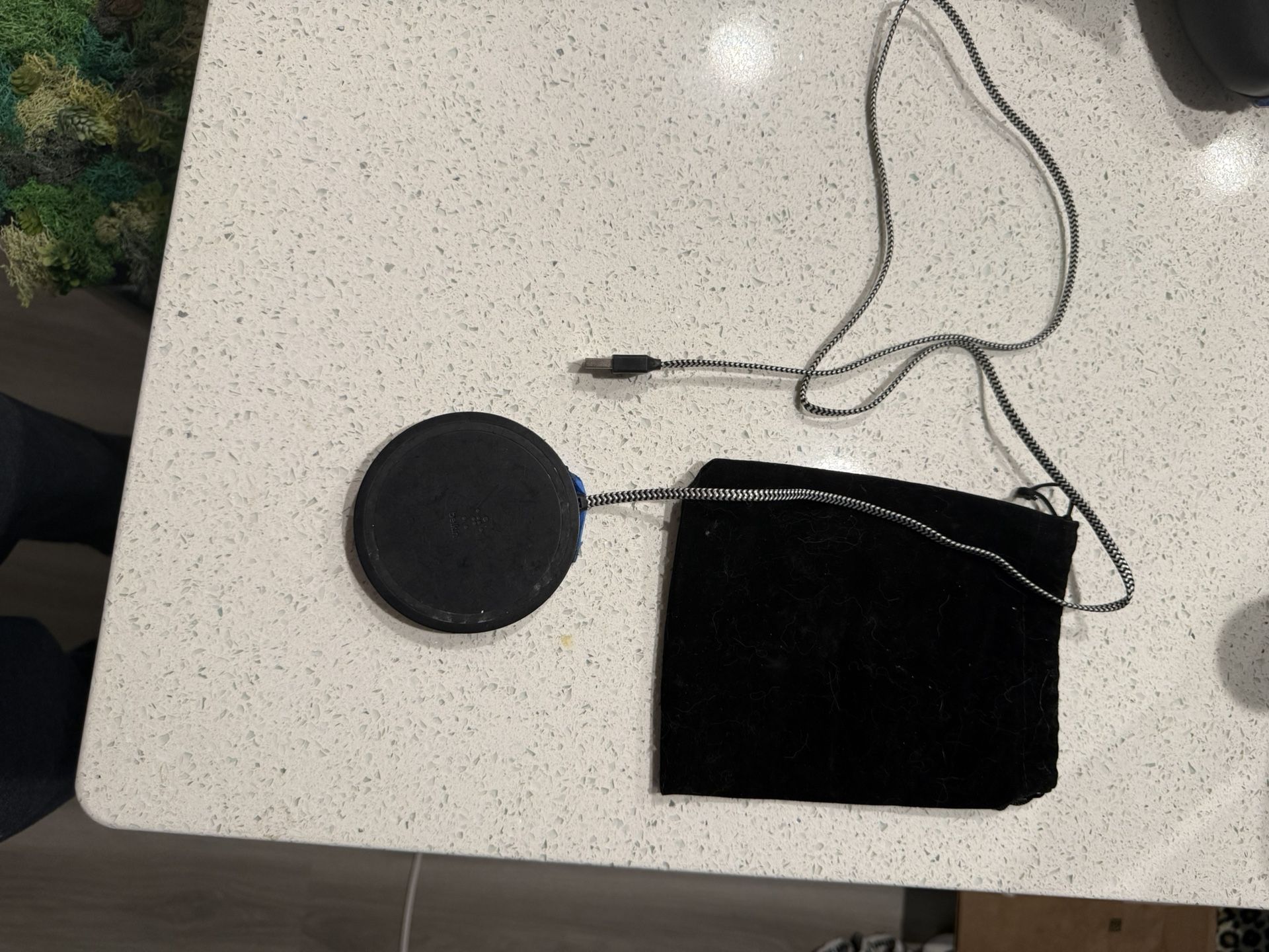 Wireless Charging Pad + Braided C-Cable