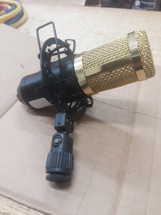 Zingyou Mic Model BM- 800 Podcast Equipment Bundle, BM-800 Recording Studio Package with Voice Changer, Live Sound Card - Audio Interface for Laptop