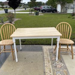 Table With 2 Chairs