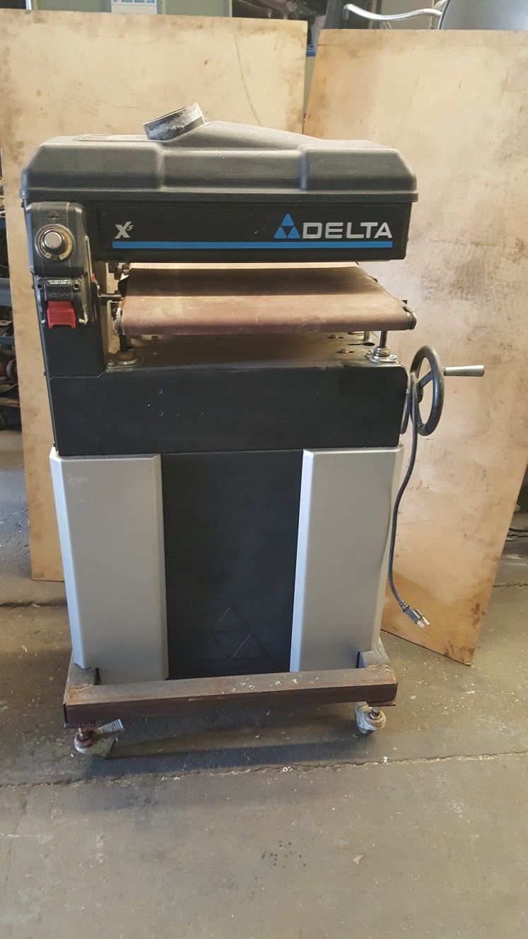Delta X5 18x36" Drum Sander Model 31260X On Casters for Sale in Los