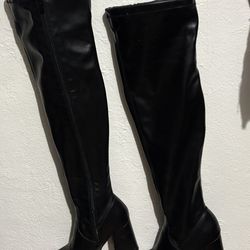 Black boots