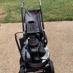 Commercial Self Propelled Lawnmower With Bag 
