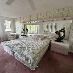 Complete Queen Bedroom Set w/ Mattress