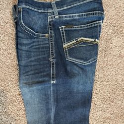 Men M5 Ariat Jeans