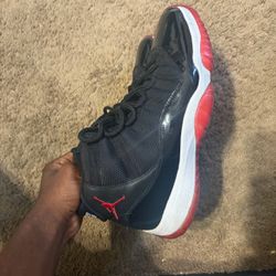 retro bred 11s  size 12 need reglued