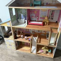 4 Story Doll House 