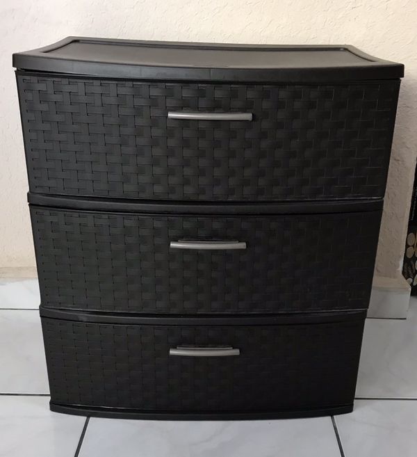 2 gaveteros plasticos //// 2 plastic drawers for Sale in Miami, FL