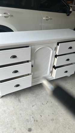 Mayberry hill 6- drawer dresser