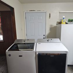 MAYTAG WASHER AND DRYER SET BOTH ELECTRIC XL CAPACITY 5.3 CU GOOD CONDITION HEAVY DUTY DELIVERY AVAILABLE FOR EXTRA FEE WE DO REPAIRS 