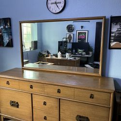 Mid-Century MCM 8 Drawer Dresser Mirror & Nightstand Set Made by Hickory Manufacturing Company