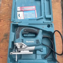 Makita Corded Jigsaw w/ Case – Tested & Working