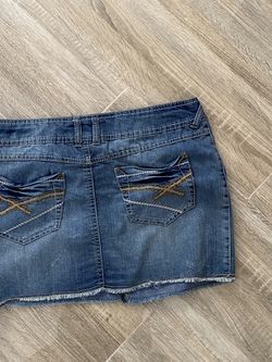 Woman’s So Skirt Size 5 Junior
