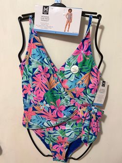 Women's One-Piece Swimsuit Size L