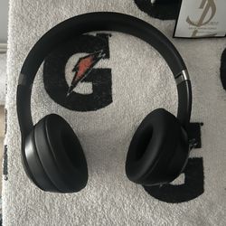 Beats Solo 4 