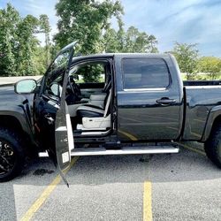 Pristine Condition 2010 Chevy Silverado