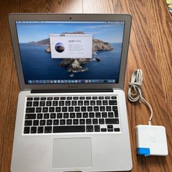 MacBook Air 13 2017/4GB RAM/256GB SSD/Good Battery/Fully Functional 
