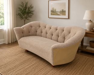 🚚 Curved Sofa - Vintage Sculptural Conversation Sofa