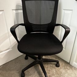 Office Chair - Perfect For WFH