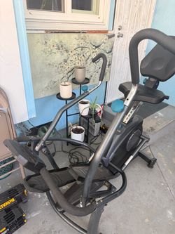 Elliptical Machine with Seat