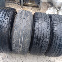 Tires Whit Whells For Chrysler Van And Toyota 215/70/15