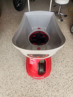 Lobster Elite Two Tennis Ball Machine – Like New – 10-Function Remote Included