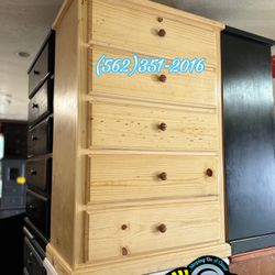 Natural Wood Five Drawer Dresser Chest w/ Lock 