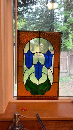 Stained Glass Panel - Tulip Design
