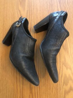 Donald J. Pilner Slip on, Ankle high Boots Size 8M - Reduced
