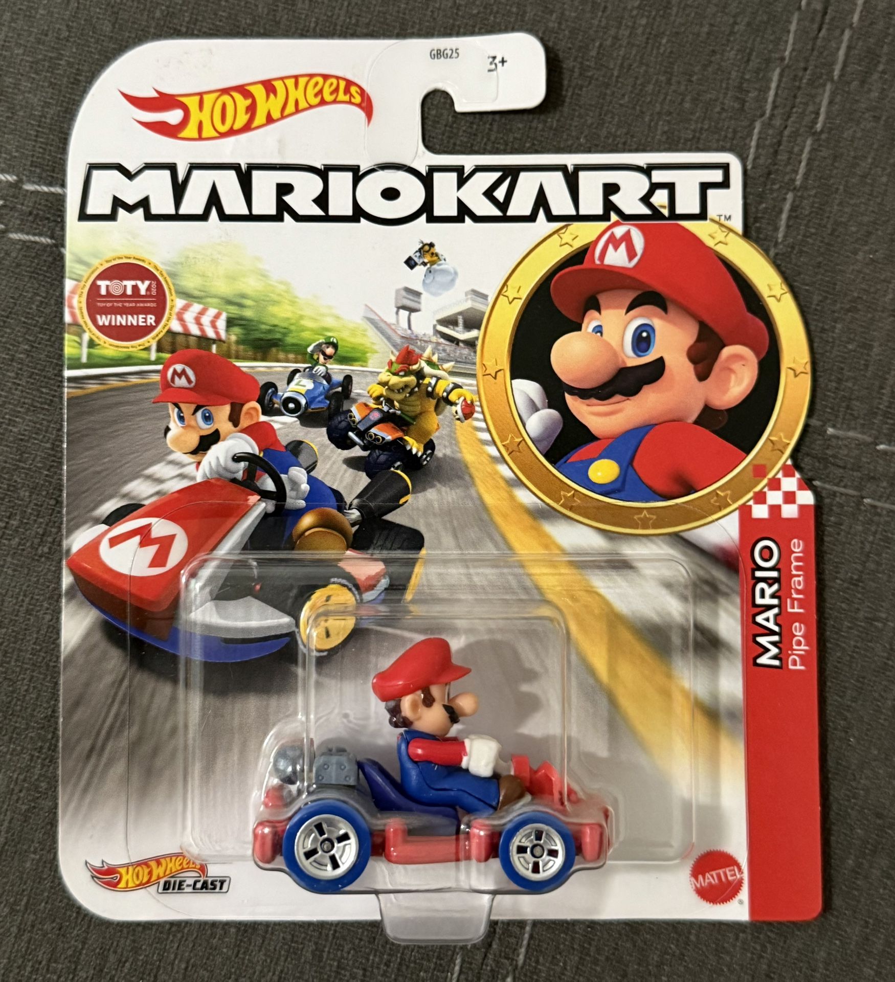 Mattel HOT WHEELS MARIO KART Mario Pipe Frame - New NIB