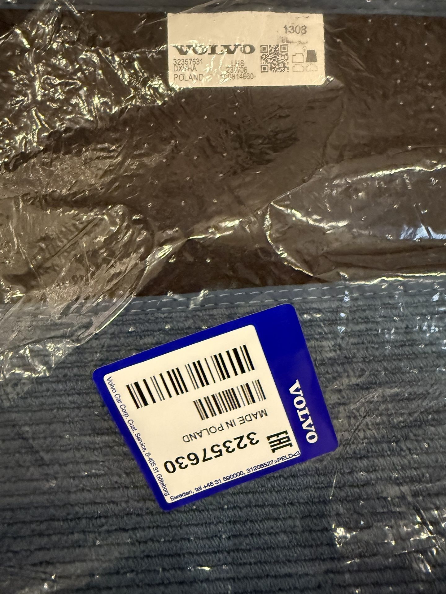 Volvo OEM Floor Mats (XC40) - Never Used