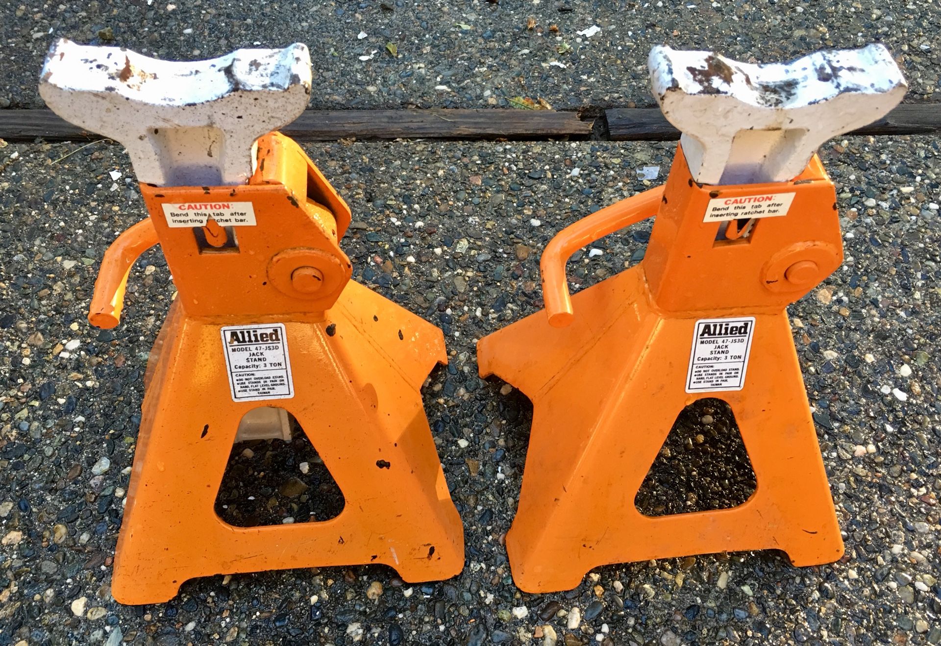 Pair of Allied 3 Ton Jack Stands - 12" min to 16" Max height